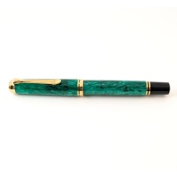 Pelikan M600 Fountain Pen Vibrant Green Special Edition
