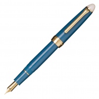 Sailor Shikiori Shimoyo light blue fountain pen